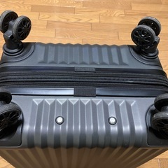ジャンク　小型スーツケースの画像