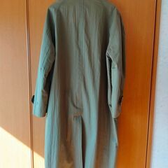 【古着】よれよれ感のあるロングレインコート　深緑　中古　送料が高いので取りにこれる方限定の画像