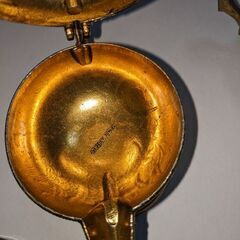 小さなティーポットなど3点の画像