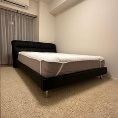 ニトリレザーフレームダブルベッドブラック&ダブルマットレスの画像