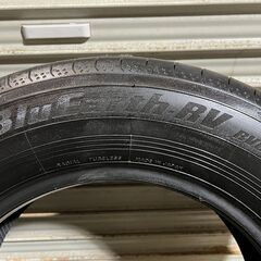  売り切り 215 65 R16 BluRarth RV サマータイヤ 夏タイヤ 7部山 ヨコハマ ブルーアース 2023年製造 　2226の画像