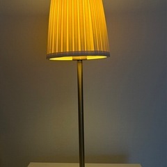 IKEA ライトスタンドの画像