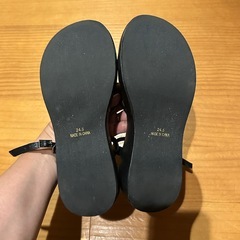 他商品セット購入で値引き！　厚底サンダル　24.5センチの画像