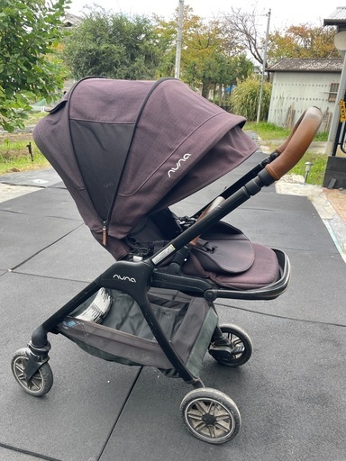 【価格変更しました！】新品未使用の付属品あり！Nunaベビーカー