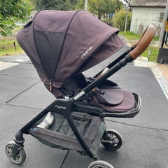 【価格変更しました！】新品未使用の付属品あり！Nunaベビーカー の画像