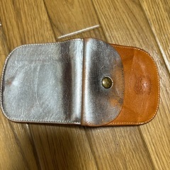 イルビゾンテ　　ILBISONTE 馬蹄型ウォレット　シルバー×ヌメの画像
