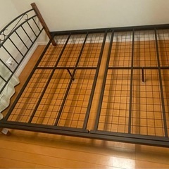 ニトリ　アイアンダブルベットフレームの画像