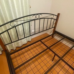 ニトリ　アイアンダブルベットフレームの画像