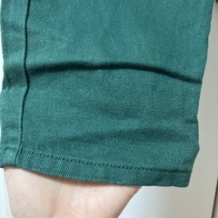 カラーテーパードパンツの画像