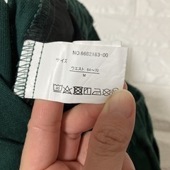 カラーテーパードパンツの画像