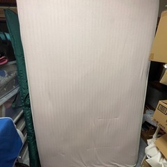 セミダブルベッドの画像