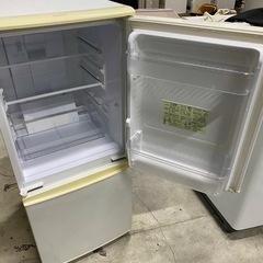NO B623🌈福岡市内配送設置無料✨🌈シャープ SHARP 冷蔵庫（137L・つけかえどっちもドア） ホワイト系 SJ-14W-Wの画像
