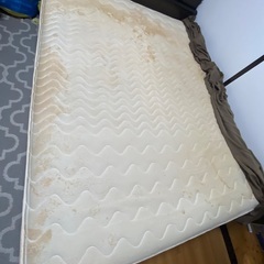 クイーンサイズベッド150×216(マットレス195)　収納付きの画像