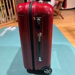 スーツケースの画像