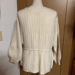 滑らかカーディガンの画像