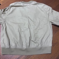 GU クロップドMA-1　の画像