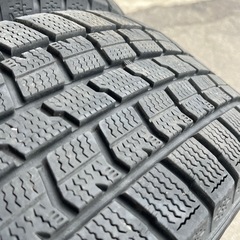 バリ溝！スタッドレス グッドイヤー ナビ7 195/65R15 タイヤのみ 4本の画像
