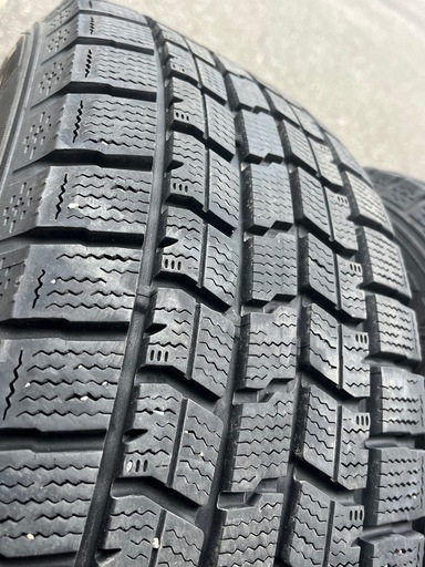 バリ溝！スタッドレス グッドイヤー ナビ7 195/65R15 タイヤのみ 4本
