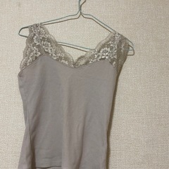 【どれでも一着300円】の画像