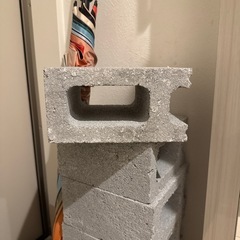 コンクリートブロック6個　正方形の画像
