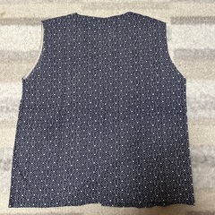 ①着物生地ベスト？   総柄　前開き　薄手　練習着　舞台衣装、リメイク　羽織　生地の画像
