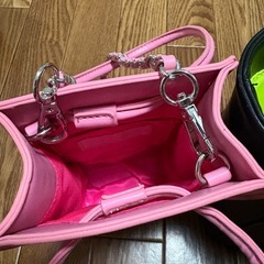 Radyのバックの画像