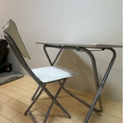 折りたたみテーブル・イス　11/8土曜日引取希望の画像