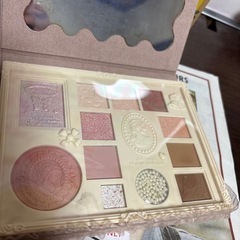 カラーノーズ　アイシャドウパレットの画像