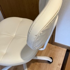 ニトリ ワークチェア リクライニングチェア　回転チェア　椅子　シャオ ホワイトの画像