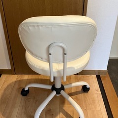 ニトリ ワークチェア リクライニングチェア　回転チェア　椅子　シャオ ホワイトの画像