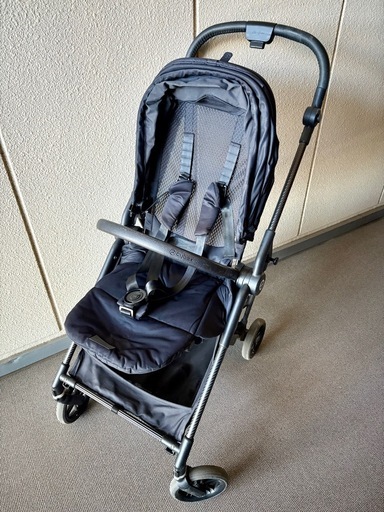 【取引中】サイベックス メリオカーボン ブラック ベビーカー