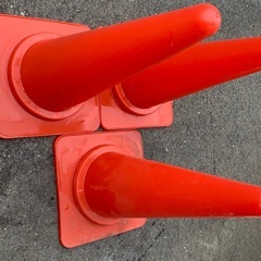 カラーコーンバリケードの画像