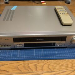 ※ほぼ故障品※　VHSビデオ・ブルーレイレコーダー他、8点　差し上げます　取りに来られる方のみの画像