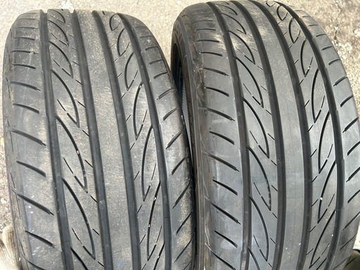 245/45R18バリ目2本ヨコハマアドバンフレバ