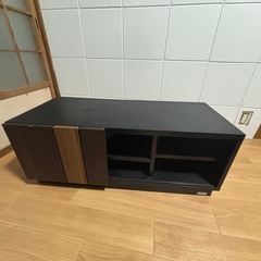 木製テレビ台の画像