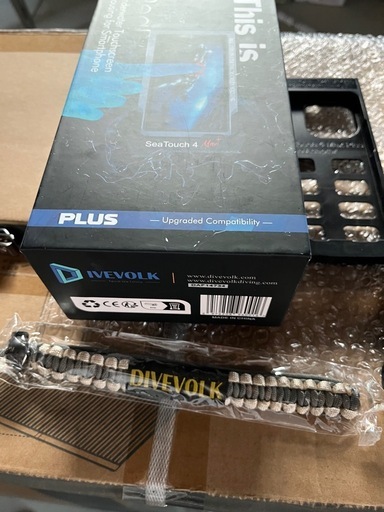 ✨新品✨ Divolk Sea Touch 4Max 水中カメラハウジング／iPhone用 ダイビングケース