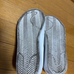 NIKE23.0スリッポンの画像