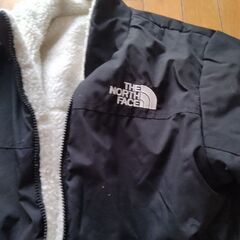 The　　NORTh  FACSリバーシブルジャンバーの画像