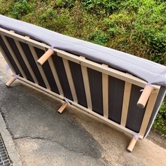 (バラ売り可)ベッドフレームとマットレスの画像