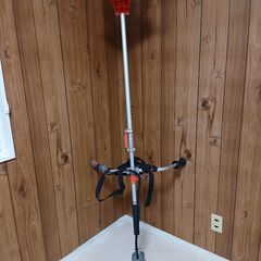 電動草刈り機　バッテリー充電器付きの画像