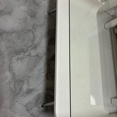 ガラス　机の画像