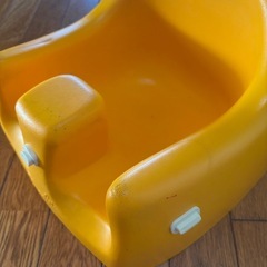 Karibu カリブ ベビー用チェア トレイ付き オレンジの画像