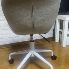 デスクチェア　新品未使用品に近いの画像