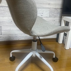 デスクチェア　新品未使用品に近いの画像
