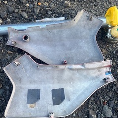 　早いもの勝ち　CBX400Fサイドカバーの画像