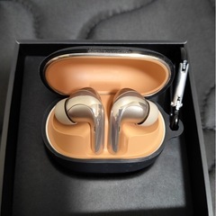 Xiaomi Buds 4 Pro シャオミ ワイヤレスイヤホン の画像