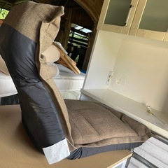 1人掛け椅子の画像