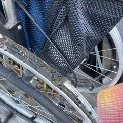 車椅子（タイヤありません
）の画像