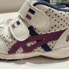 asics ハイカットスニーカーの画像