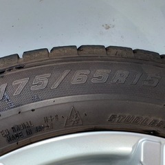 15インチアルミホイールスタッドレス4本セットの画像